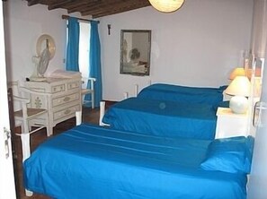 5 Schlafzimmer, Zimmersafe, Bügeleisen/Bügelbrett, kostenloses WLAN