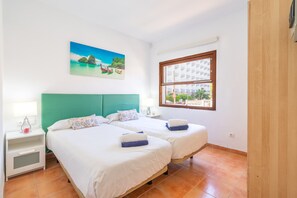 3 Schlafzimmer, Bügeleisen/Bügelbrett, Reisekinderbett, kostenloses WLAN