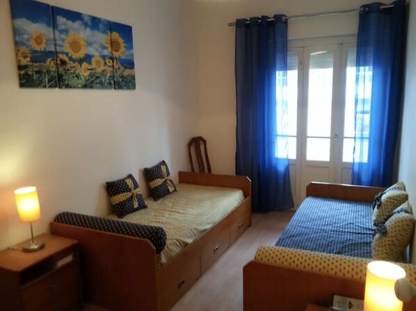2 bedrooms, WiFi, bed sheets