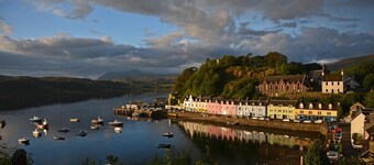 The Seashell A delightful Skye Cottage By The Sea 
Amazing Views and Sunsets