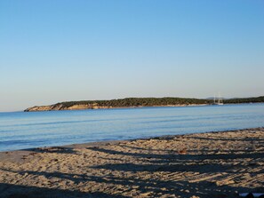 Beach nearby - Beautiful house in a holiday village 2 km. From Porto Pino (Is Potettus)