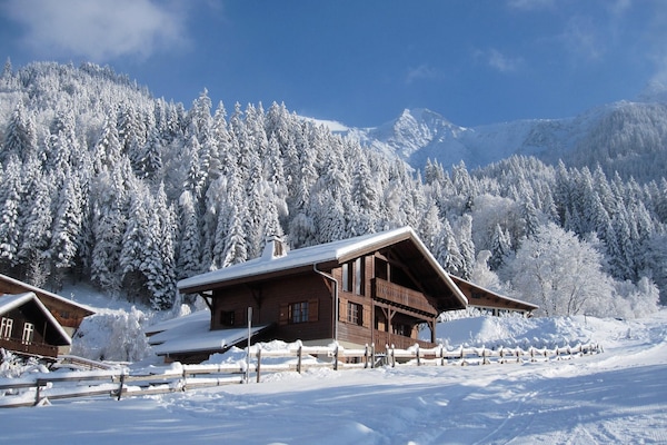 Chalet Eclipse