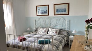 3 bedrooms, in-room safe, iron/ironing board, travel cot - House in Cala Mondrago Natural Park, Cap des Moro (Santanyí)