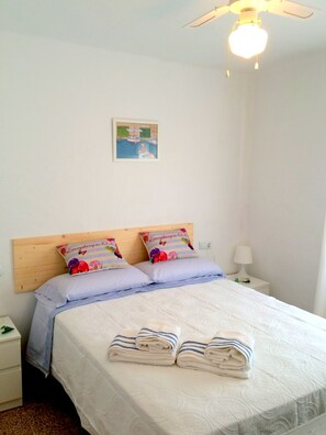 3 slaapkamers, een kluis op de kamer, een strijkplank/strijkijzer