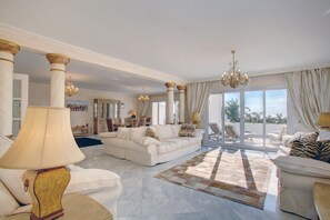 Smart-TV, DVD-Player