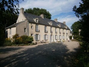 Exterior - 18th house with character, very comfortable (Ver-Sur-Mer)