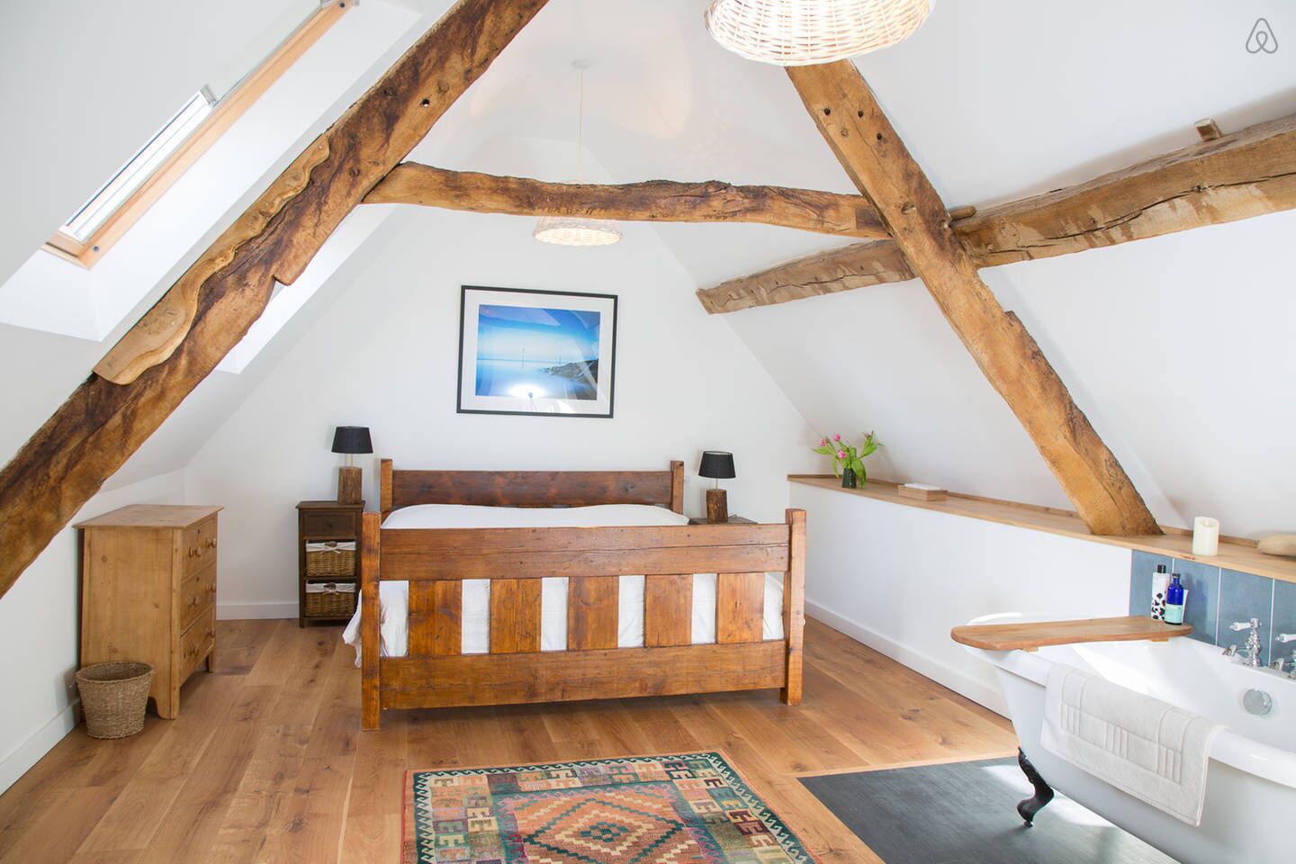 A Perfect Getaway Holiday Home, Impeccably Stylish, Rustic Luxury