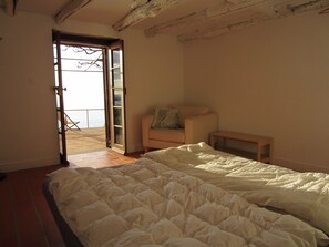 3 chambres, draps fournis