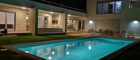 Utomhuspool