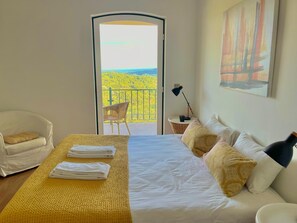 8 bedrooms, iron/ironing board, travel cot, free WiFi