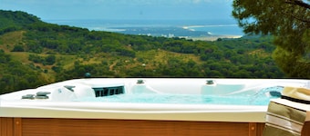 Villa São Francisco utsikt över havet, pool och jacuzzi panoramautsikt, 30mn Lisboa