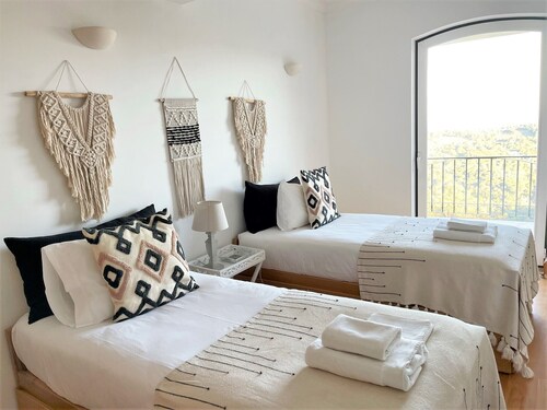 Villa sao Francisco-beaches Arrabida and Sesimbra-climatisation -30mn Lisbo