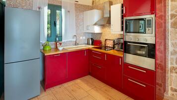 Fridge, microwave, oven, dishwasher