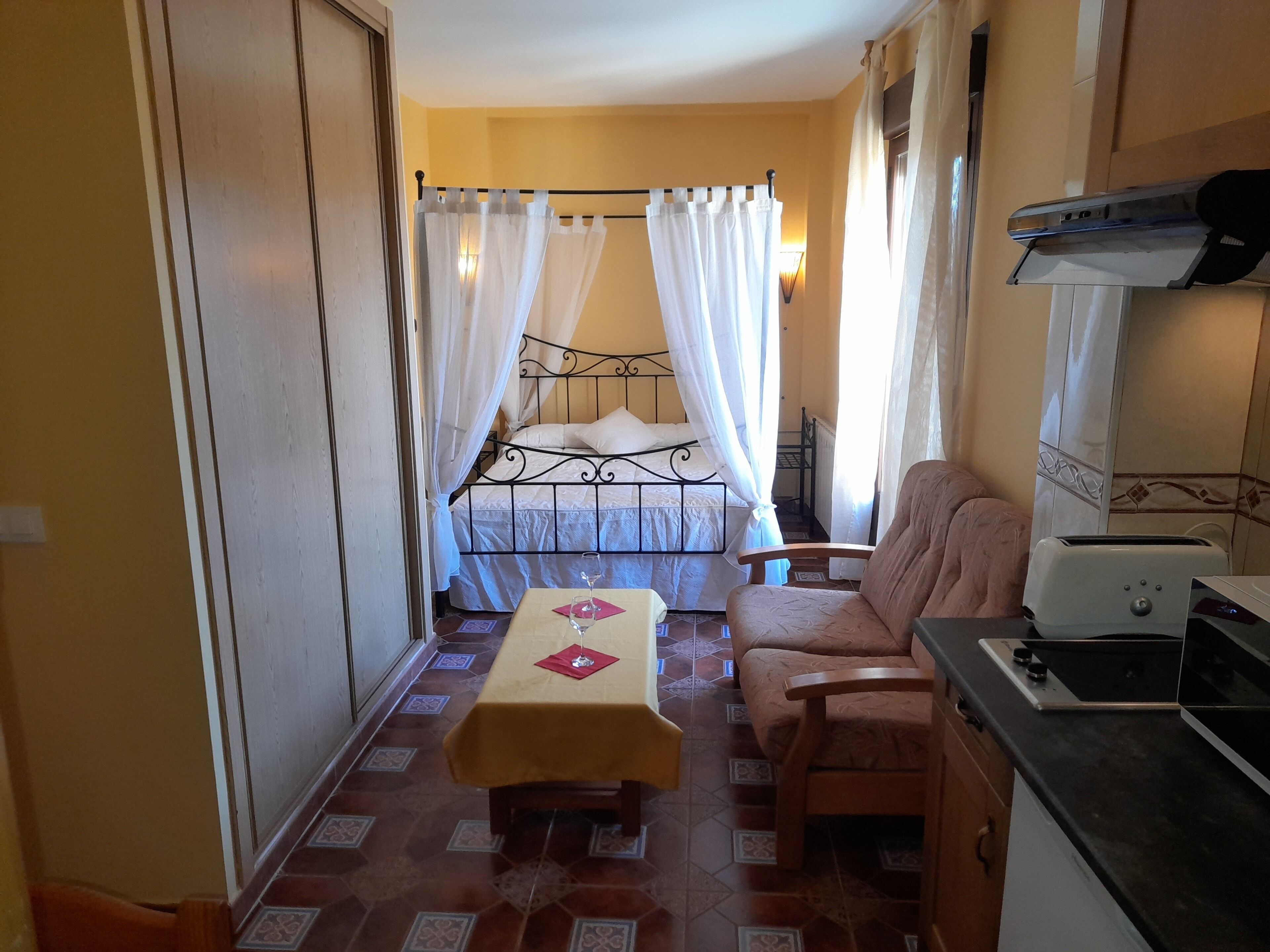 5 chambres, Wi-Fi, draps fournis