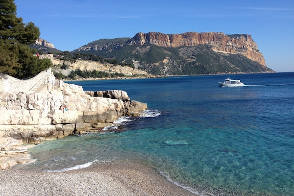 PLAGE BESTOUAN EN BAS DE LA LOCATION AVEC PLAGE PRIVEE MATELAS RESTAURANT