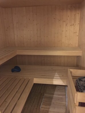 Sauna - Luxurious, detached chalet with Hot Tub + Sauna - in the 4 Valleys ski area (Vex)
