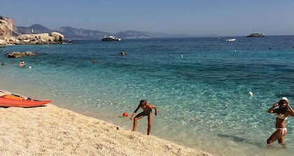 Wohnung in Cala Gonone, Meerblick, sehr zentral !!
