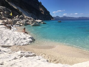 Beach nearby - Apartment in Cala Gonone, sea view, very central !!! (Dorgali)