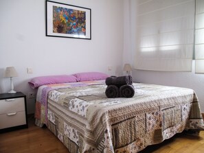 3 bedrooms, iron/ironing board, free WiFi, bed sheets - GOLETA ALMERIA: POOL, PADEL, RECREATIONAL AREA. Wifi, Garage. (Almería)
