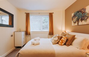3 chambres, fer et planche à repasser, accès au Wi-Fi (inclus)