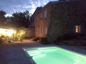 Piscine extérieure