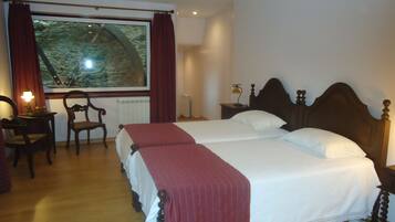 3 Schlafzimmer, Bügeleisen/Bügelbrett, kostenloses WLAN, Bettwäsche