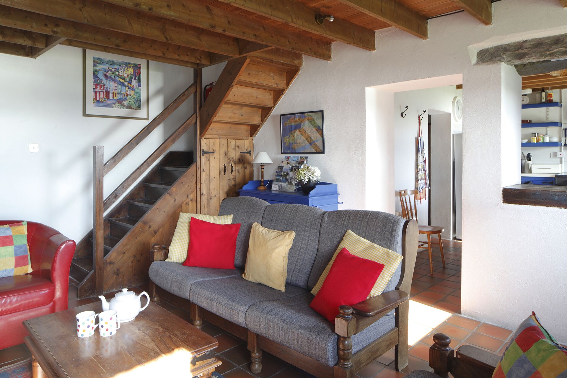 Restored 18C coastguard cottage on the shore of the beautiful Kenmare estuary