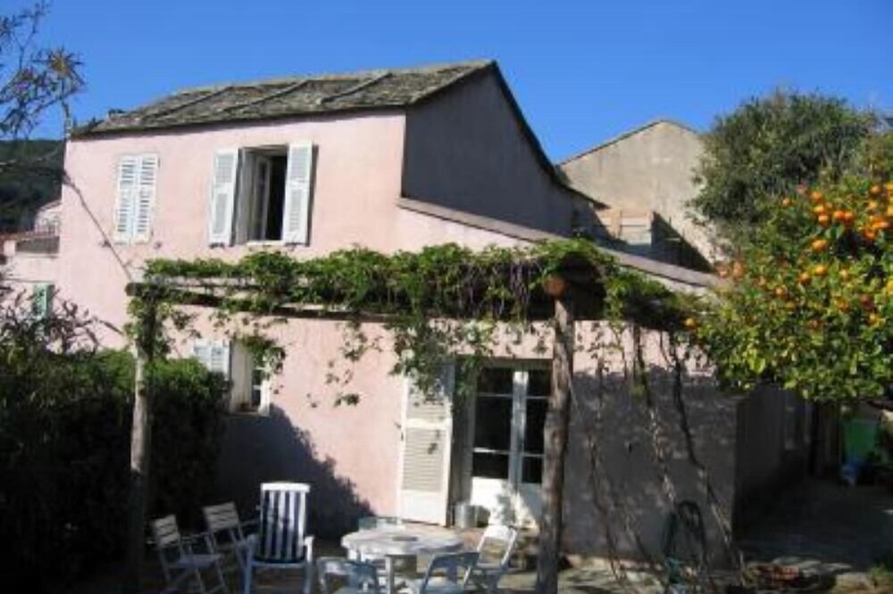 Cap corse's house with character in Tomino
