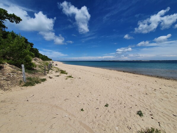 Beach nearby - Charm and comfort in a renovated house rétaise (Saint-Clément-Des-Baleines)