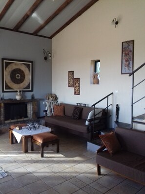 Smart TV, fireplace, table tennis, books - Villa"Iliothea" Private stay,Milatos Crete,large pool,Sea view up to 15 people (Milatos)