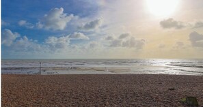 Beach - A Charming Barn Conversion  (Fairlight)