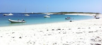 SEA VIEW APARTMENT 4 BEDS