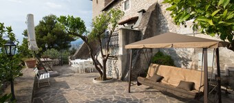 Medieval villa with a pool and a viewpoint overlooking historic walls—between Rome and Naples