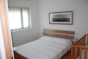 2 bedrooms, iron/ironing board, free WiFi, bed sheets - Dream Vacation in the Dolomites! (Falzes)