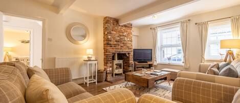 Televisie en een open haard