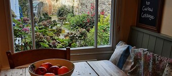 18th Century Cottage On Waterfront, Panoramic Sea Views, Courtyard Garden