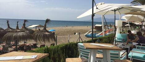 Platja a a prop