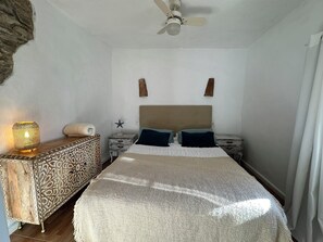 1 bedroom, iron/ironing board, free WiFi, bed sheets - Cosy Quiet Hideaway with Private Terrace, perfect location old town Tarifa (Tarifa)