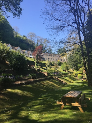 A terraced mews cottage close to the banks of the River Wye with beautiful views