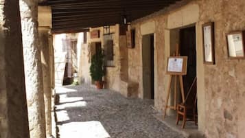 Enceinte de lâhĂ©bergement