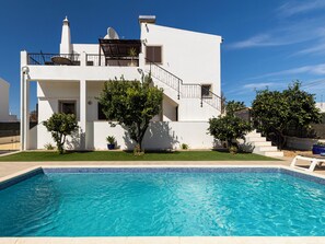 Pool - Luxury Private Family Villa. Private Pool and South facing with Sea Views (Tavira)