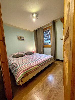 3 chambres, Wi-Fi gratuit, draps fournis