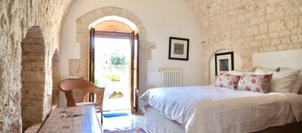 Ferme du 16ème siècle magnifiquement restaurée avec grande piscine privée 