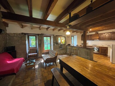 Gîte 4/6 pers. Quiet, hiking, mountain biking... 