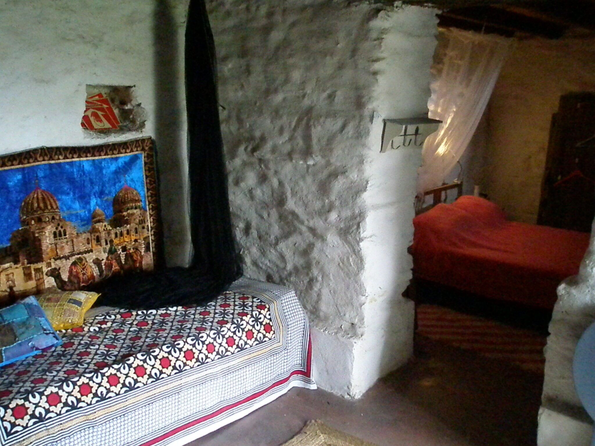 a renovated house of 200 m2, in 3 floors, 8 km from the seaside