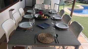 Outdoor dining