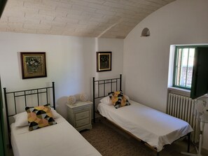 3 Schlafzimmer, Bügeleisen/Bügelbrett, Reisekinderbett, kostenloses WLAN