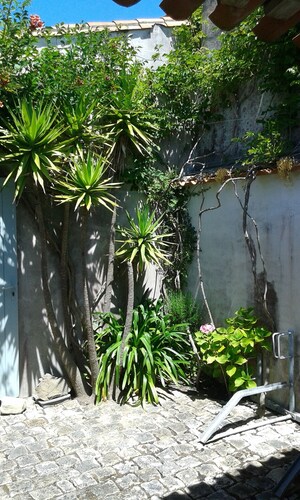 Maison 140 m2 - WIFI- à 100m de la plage. 3 chambres - 3 salles de bain -3 WC   