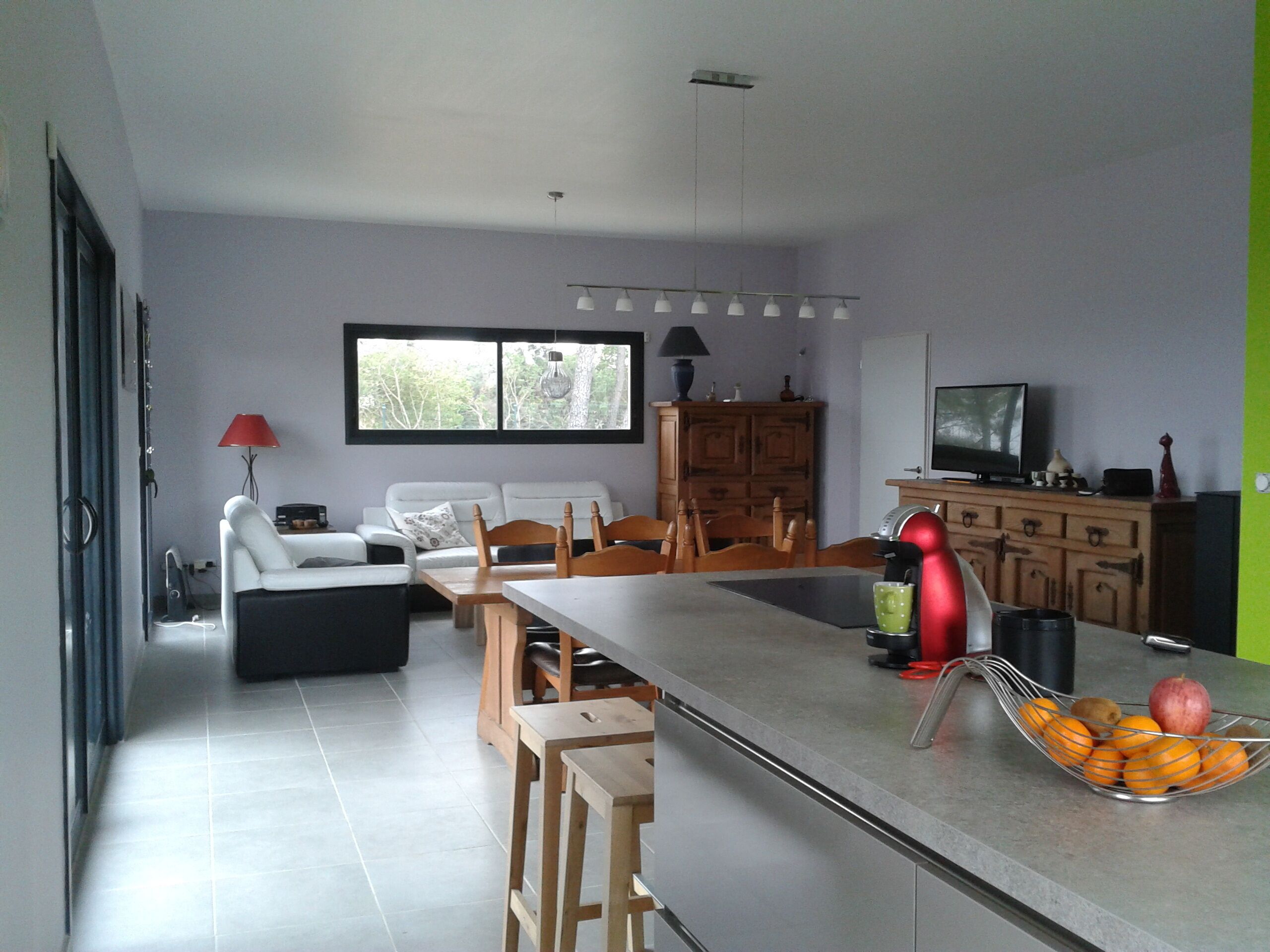 Televisie, boeken en een stereo