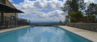 Villa 4-12 Pers. - Heizung für 6 Personen - Whirlpool - Sauna - isoliert inmitten von Weinbergen